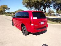 DODGE GRAND CARAVAN SE MOBILITY HANDICAPPED WHEELCHAIR POWER RAMP VAN Irving, TX - Image 7