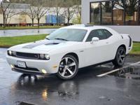 2014 DODGE CHALLENGER R/T. 5.7L V8. Happy Valley - Image 3