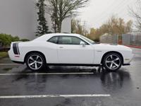 2014 DODGE CHALLENGER R/T. 5.7L V8. Happy Valley - Image 7