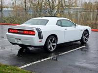 2014 DODGE CHALLENGER R/T. 5.7L V8. Happy Valley - Image 8
