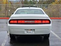 2014 DODGE CHALLENGER R/T. 5.7L V8. Happy Valley - Image 9