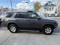 2017 Toyota 4 Runner SR5 Premium 4x4 4dr SUV Call/Text 718-571-8319 + ANY CREDIT APPROVED! GOOD CREDIT, BAD CREDIT, NO CREDIT! - Image 5