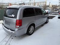 2019 Dodge Grand Caravan SXT 4dr Mini Van Call/Text 718-571-8319 + ANY CREDIT APPROVED! GOOD CREDIT, BAD CREDIT, NO CREDIT! - Image 5