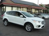 2019 Ford Escape Se 1-Owner loaded 4cyl smart entry rear cam white A++ Escondido