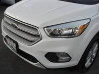 2019 Ford Escape Se 1-Owner loaded 4cyl smart entry rear cam white A++ Escondido - Image 4