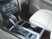 2019 Ford Escape Se 1-Owner loaded 4cyl smart entry rear cam white A++ Escondido - Image 8