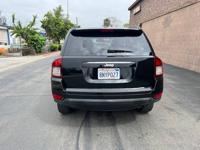 2016 Jeep Compass Escondido - Image 9