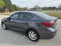 2015 Mazda 3 otp east - Image 4
