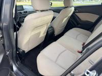 2015 Mazda 3 otp east - Image 10