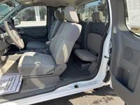 2013 Nissan Frontier SV Urbana, IL - Image 8