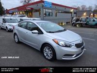 2016 Kia Forte LX Automatic Sedan Low Mileage! Bellevue - Image 2