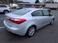 2016 Kia Forte LX Automatic Sedan Low Mileage! Bellevue - Image 8