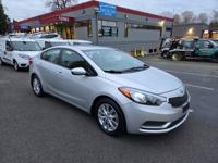 2016 Kia Forte LX Automatic Sedan Low Mileage! Bellevue - Image 10