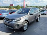 2019 LAND ROVER DISCOVERY SPORT SE AWD / LOADED ** CLEAN CARFAX *** FEASTERVILLE - Image 4