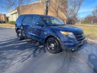 2014 Ford Explorer AWD (EX Condition/Garage Kept/Low Miles/1 Owner) NW Suburbs - Image 2