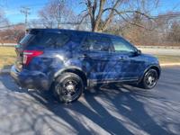 2014 Ford Explorer AWD (EX Condition/Garage Kept/Low Miles/1 Owner) NW Suburbs - Image 3