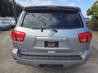 2010 Toyota Sequoia Limited 4x4 4dr SUV (5.7L V8 FFV) + MC Auto - Image 8