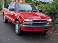 1999 Chevrolet S10 Ext Cab 4x4 5-Spd 1-Owner Amazing N Portland west of I-5