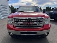 2011 GMC Sierra 2500HD Diesel SLE Crew Cab 6.5 Fleetside Se Habla Espanol - Image 4