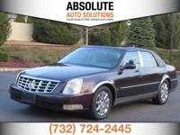 2009 Cadillac DTS Luxury 5 Passenger 4dr Sedan Cadillac DTS Sedan - Image 2