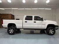 2005 Chevrolet Chevy Silverado 2500 LS Crew Cab 4X4 / 6.0L V8 / Lifted / ZERO RU + MM Investment Cars-Gladstone / WE SHIP NATIONWIDE - Image 5
