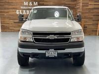 2005 Chevrolet Chevy Silverado 2500 LS Crew Cab 4X4 / 6.0L V8 / Lifted / ZERO RU + MM Investment Cars-Gladstone / WE SHIP NATIONWIDE - Image 6