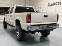 2005 Chevrolet Chevy Silverado 2500 LS Crew Cab 4X4 / 6.0L V8 / Lifted / ZERO RU + MM Investment Cars-Gladstone / WE SHIP NATIONWIDE - Image 8