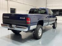2001 Dodge Ram 2500 Laramie 4X4 / 5.9L DIESEL / 5-SPEED MANUAL/1-OWNER + MM Investment Cars-Gladstone / WE SHIP NATIONWIDE - Image 9