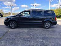 2016 CHRYSLER TOWN AND COUNTRY WAUKEGAN, ILLINOIS - Image 6