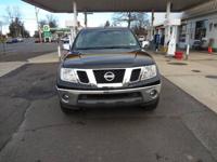 2013 Nissan Frontier SL 4x4 4dr Crew Cab 5 ft. SB Pickup 5A Newtown, PA - Image 9