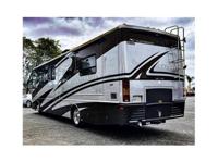 2006 Other Fleetwood Diesel Quantum Auto Sales - Escondido - Image 3