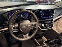 2024 Chrysler Pacifica Heated Seats, Easy Financing,Call SKU:26830 Chr San Diego Auto Finders - Image 8