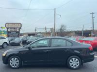 2012 VOLKSWAGEN JETTA LOW MILES GREAT ON GAS RUNS GREAT WARRANTY FEASTERVILLE - Image 4