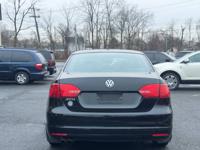 2012 VOLKSWAGEN JETTA LOW MILES GREAT ON GAS RUNS GREAT WARRANTY FEASTERVILLE - Image 6