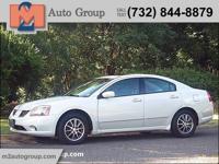 2005 Mitsubishi Galant ES 4dr Sedan East Brunswick, NJ - Image 2