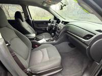 2015 Chevrolet Traverse AWD clackamas county - Image 8