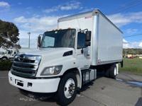 2017 HINO 268 20' BOX WITH LIFTGATE **NON-CDL** SAN FRANCISCO - Image 4