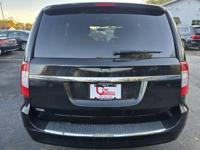 2012 CHRYSLER TOWN AND COUNTRY ZION ILLINOIS - Image 9