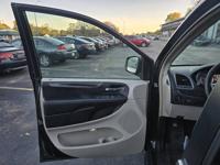 2012 CHRYSLER TOWN AND COUNTRY ZION ILLINOIS - Image 10