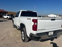 2022 Chevrolet 2500HD Double Cab LT Pickup 4x4 Short Bed Gas S Manning Rd El Reno, Ok / N.E.Corner of I-40 & Manning - Image 4