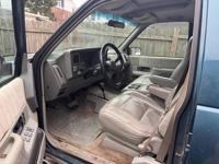 1994 Chevy Suburban barn doors, 4x4, auto, insp, 115k runs good! Olney, Philly - Image 4