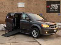 2019 Dodge Grand Caravan Wheelchair Accessible Handicap Minivan Skokie - Image 4