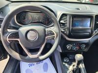 2018 Jeep Cherokee Lattitude 4WD SUV Mission Valley - Prime Auto Imports - Image 10