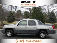 2004 Chevrolet Avalanche 1500 4dr 4WD Crew Cab SB Chevrolet Avalanche Truck - Image 3