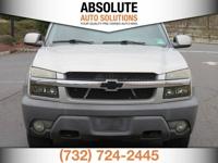 2004 Chevrolet Avalanche 1500 4dr 4WD Crew Cab SB Chevrolet Avalanche Truck - Image 6