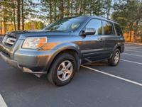 2006 Honda Pilot extra clean no issues runs great 3rd row seat Loganville - Image 6