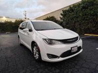 2018 Chrysler Pacifica Touring Plus San Diego - Image 3