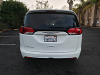 2018 Chrysler Pacifica Touring Plus San Diego - Image 6