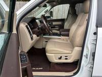 2014 Ram 3500 Laramie Crew Cab 6.7L Turbodiesel Cummins 4X4 - 1 Owner Cassat Ave - Image 10