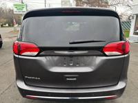 2017 Chrysler Pacifica Touring-L Plus Van Dependable Auto Outlet - Image 6